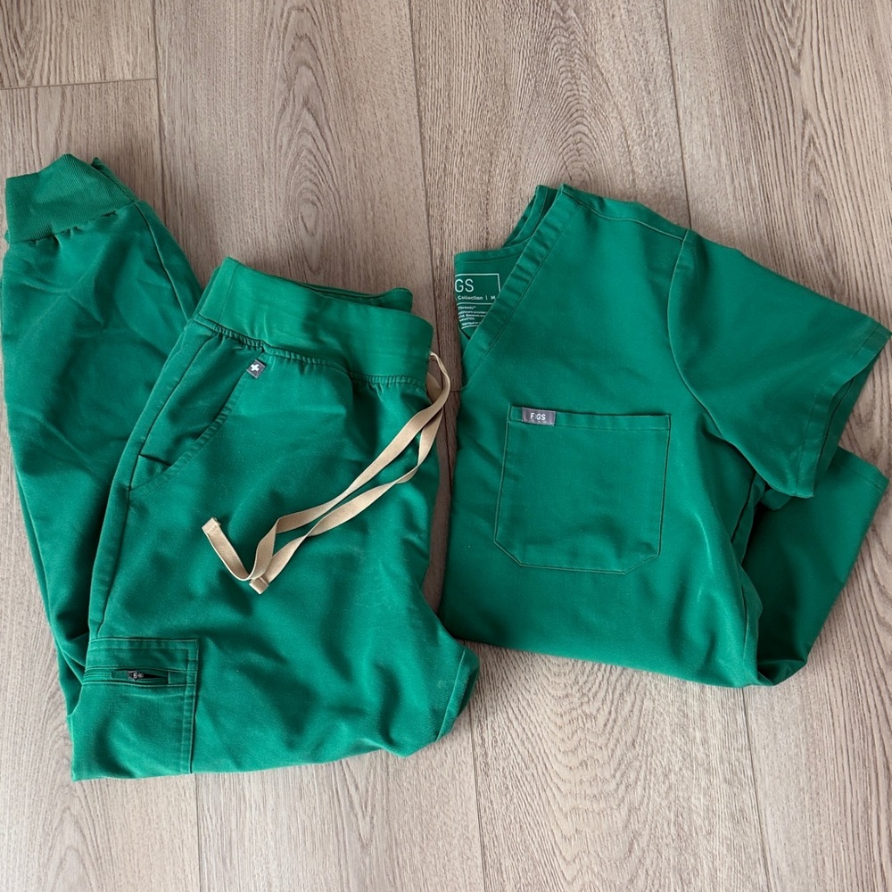 Figs emerald Scrub Set